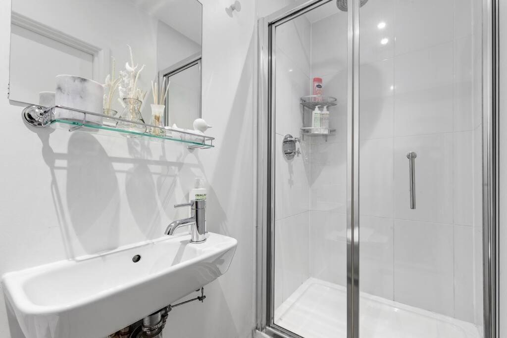 Stylish Sleep6 Flat At Iconic Piccadilly Circusvr6 Apartment London Ngoại thất bức ảnh